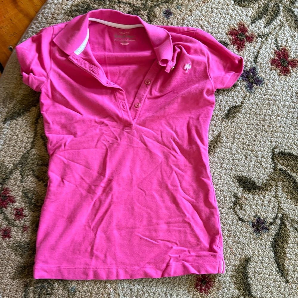 Lily Pulitzer size XS t-shirt in hot pink